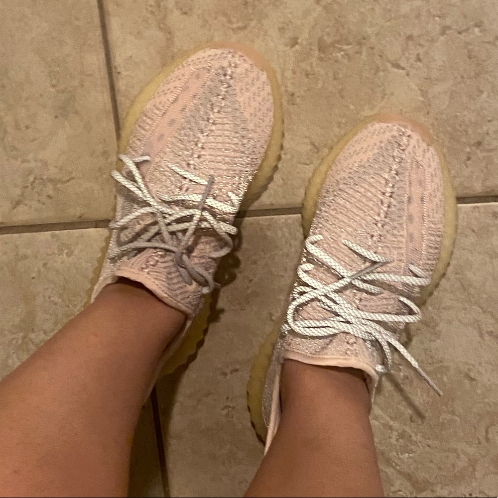 Yeezy Boost 350 V2 Women Shoes Synth Light Pink Color size us 7.5